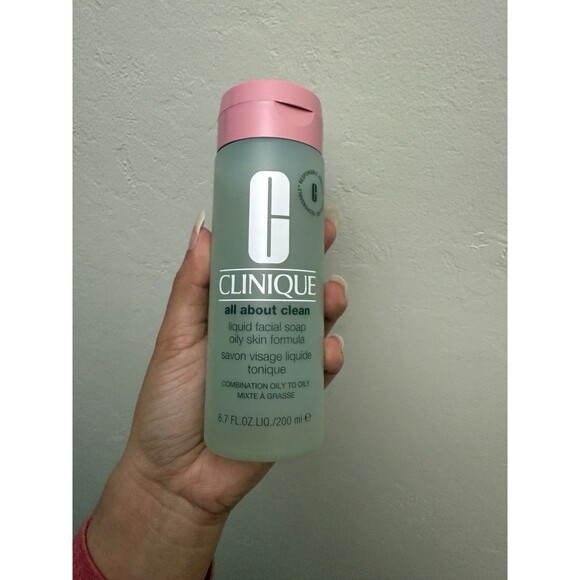 clinique all about clean liquid facial soap Oily Skin Formula 6.7 Oz Full Size - Picture 1 of 3